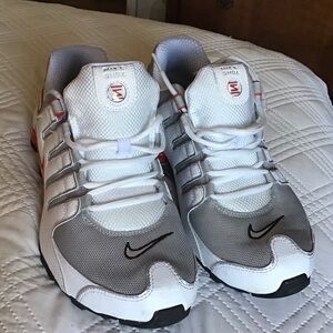 Nike Men’s White, Gray & Black Athletic Running Shoes